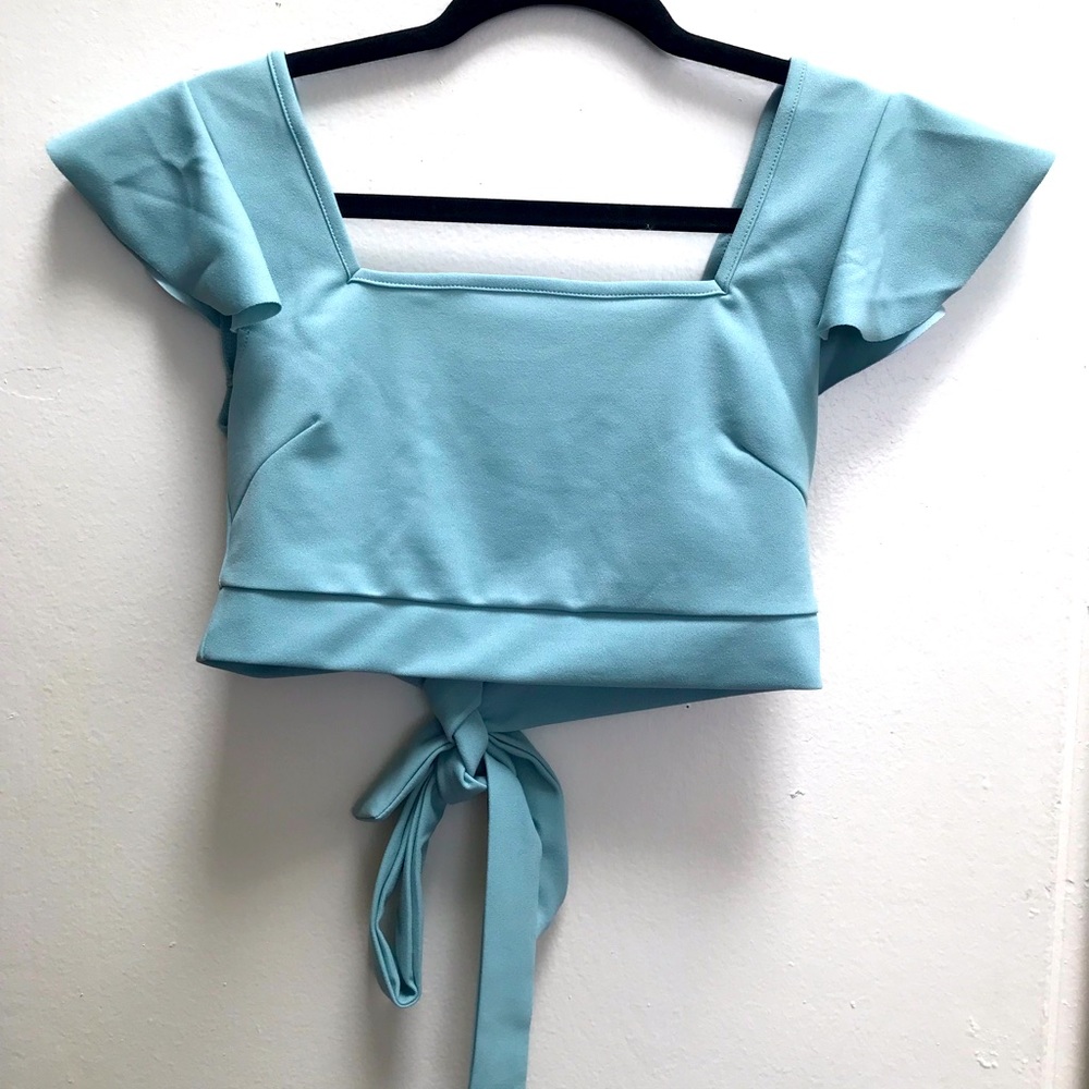 Tie Back Ruffle Trim Crop top